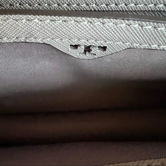 NWOT! Tory Burch Robinson Mini Convertible Crossbody/Shoulderbag in Gray Heron - Picture 14 of 16